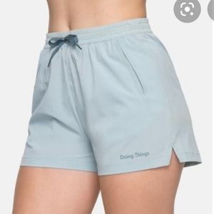 Outdoor Voices Shorts - M